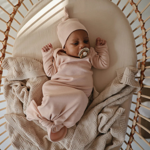 Ribbed Knotted Baby Gown + Beanie Set - Blush